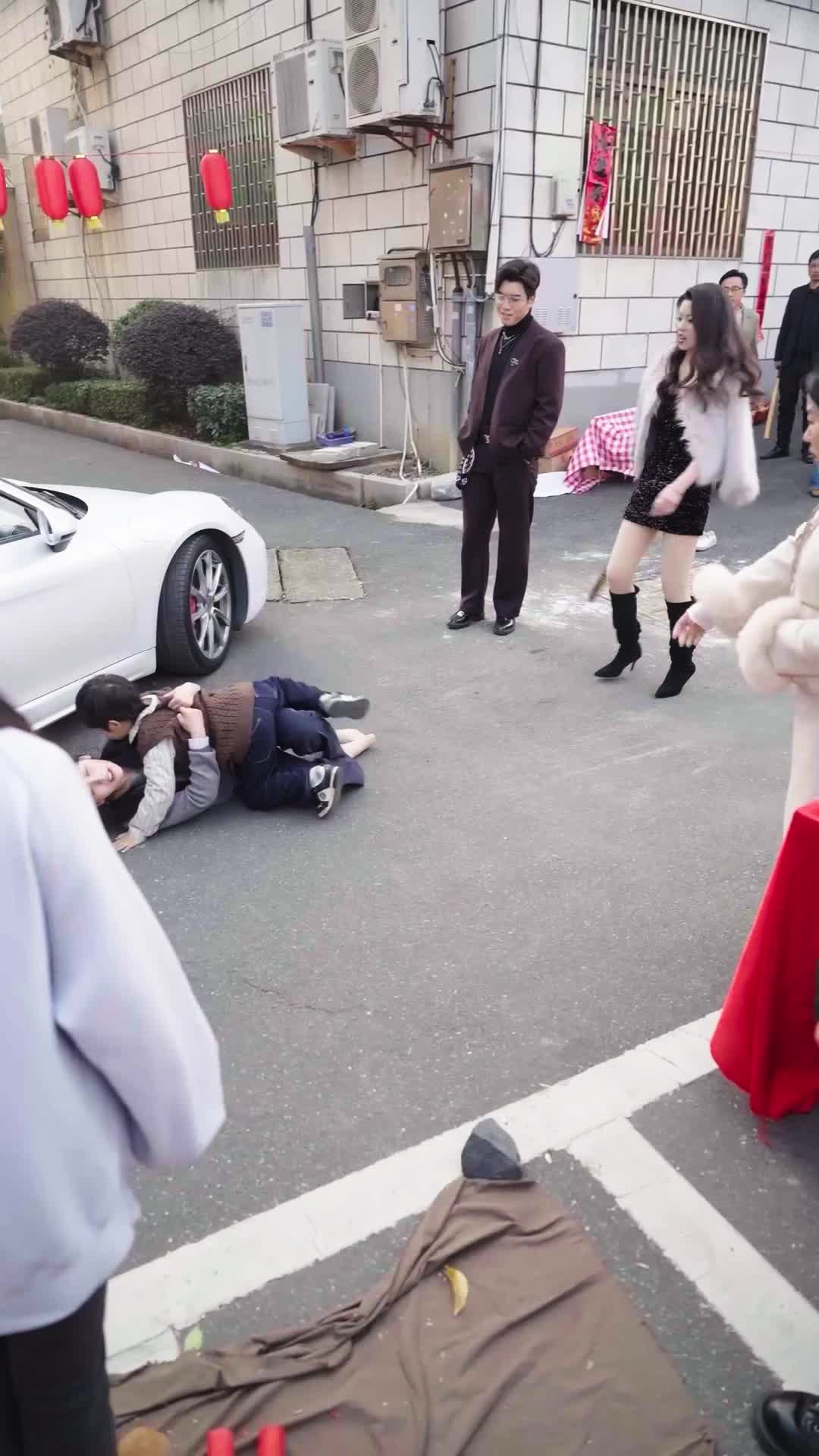 Episode 10 - A Mother's Strength, Return of the True Heiress